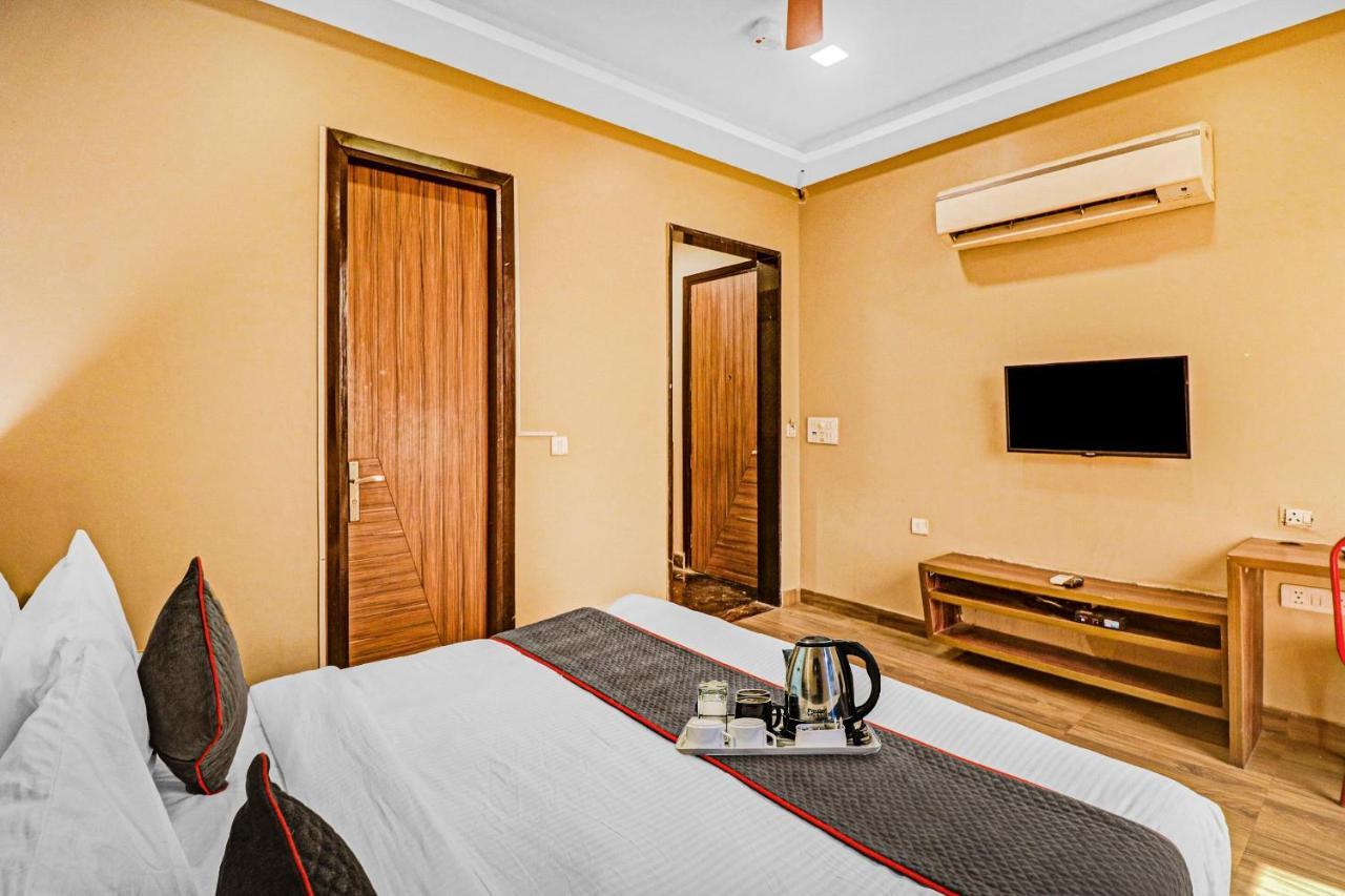 Townhouse 450 Dwarka Hotel Delhi  Exterior photo